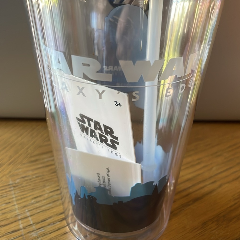 Authentic Disney Park Star Wars Galaxy Edge Light Up & Sound Tumbler w straw NEW - Picture 4 of 9
